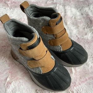 Sorel Out and About Youth Boots